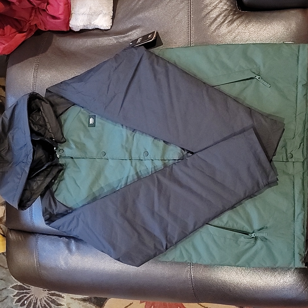 NWT Vans Torrey thermal jacket winter jacket